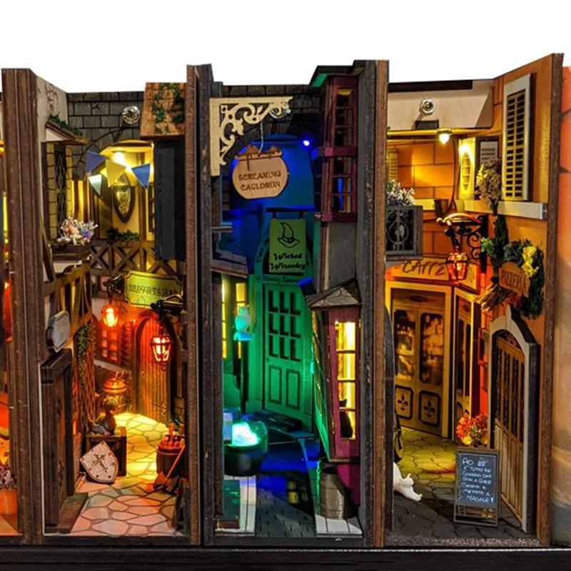 Harry Potter Mini Diagon Alley Bookshelf